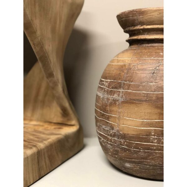 Terrakotta vase Brown